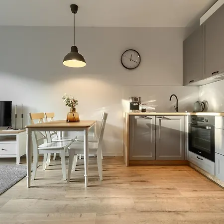 Munn 4 Apartment